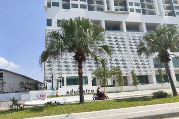 Regalia Business Centre, USJ 1