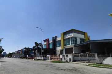 Aman Perdana Industrial