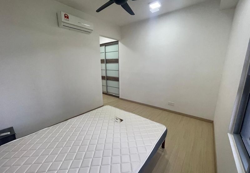 Gravit8 @ Klang South