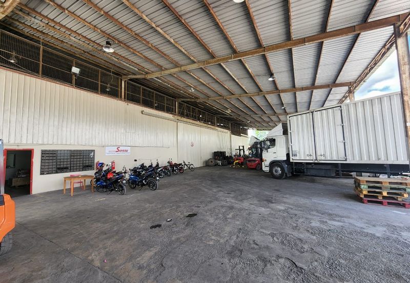 Strategic Warehouse in USJ, Subang Jaya – For Sale at RM 22.3M or Rent at RM 75K/Month