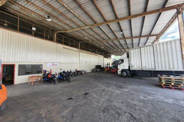 Strategic Warehouse in USJ, Subang Jaya – For Sale at RM 22.3M or Rent at RM 75K/Month