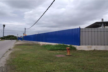 Warehouse for Rent in Puchong Batu 13 – Strategic Location & Ample Space