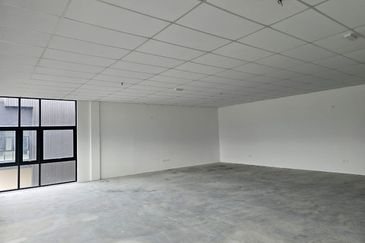 Bandar Bukit Raja i8