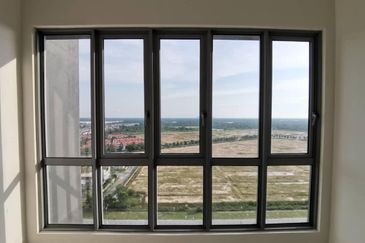 Gravit8 @ Klang South