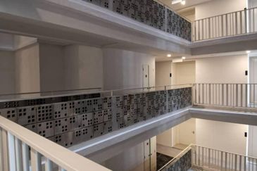 Gravit8 @ Klang South