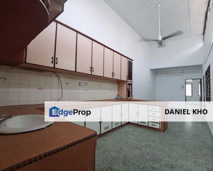 Renovated single storey house in Batu Belah Klang, Selangor, Klang