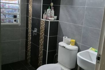 Klover 18 @ Taman Bukit Serdang