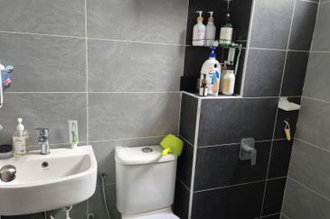 Klover 18 @ Taman Bukit Serdang