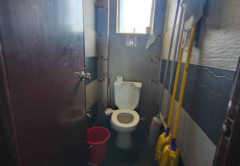 Office Lot @ Bandar Mahkota, Cheras (Partially Furnished)