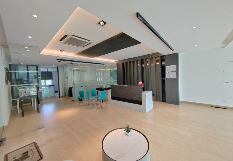 Office Lot @ Bandar Mahkota, Cheras (Partially Furnished)