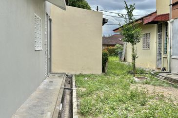 GREEN STREET HOMES (SEREMBAN 2)