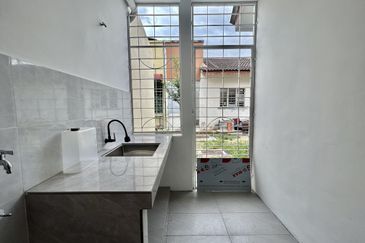 GREEN STREET HOMES (SEREMBAN 2)