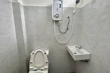 GREEN STREET HOMES (SEREMBAN 2)