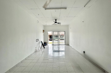 GREEN STREET HOMES (SEREMBAN 2)