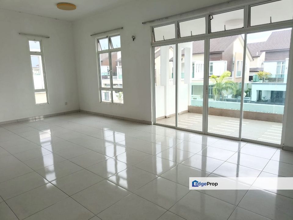 DOUBLE STOREY BUNGALOW FOR RENT @ TMN BKT SENAWANG PERDANA , Negeri Sembilan, Seremban