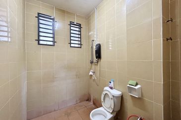 TAMAN SRI PINANG (LABU)