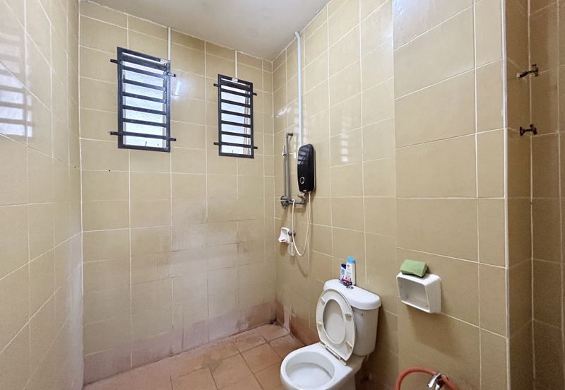 TAMAN SRI PINANG (LABU)