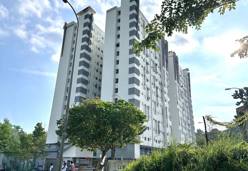 LODGE RESIDENCE (LAMAN UNIVERSITI)