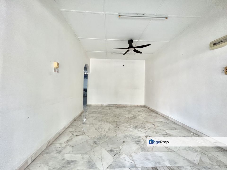 RENOVATED EXTEDNDED SINGLE STOREY @ TMN PERMAI 3, Negeri Sembilan, Seremban