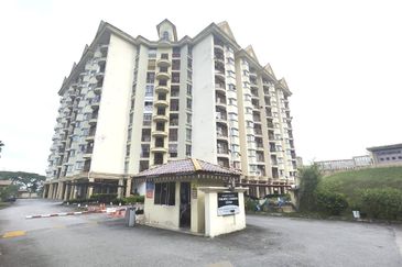 Tasik Mewah Condominium