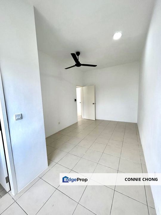 TAMAN IRINGAN BAYU DOUBLE STOREY END LOT FOR RENT, Negeri Sembilan, Seremban