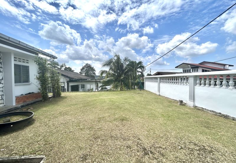 SINGLE STOREY BUNGALOW FOR SALE IN TAMAN GOLF HEIGHT AMPANGAN
