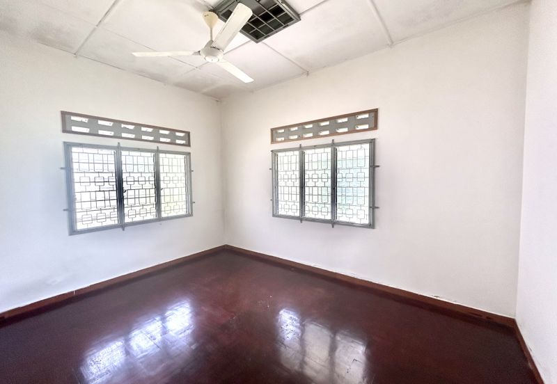 SINGLE STOREY BUNGALOW FOR SALE IN TAMAN GOLF HEIGHT AMPANGAN