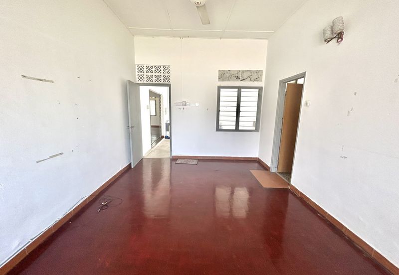 SINGLE STOREY BUNGALOW FOR SALE IN TAMAN GOLF HEIGHT AMPANGAN