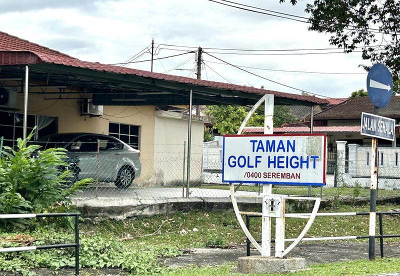 SINGLE STOREY BUNGALOW FOR SALE IN TAMAN GOLF HEIGHT AMPANGAN