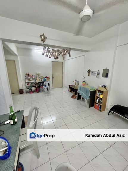 RENOVATED BRUNSFIELD SERVICE APARTMENT SECTION 13 SHAH ALAM PARTIALLY FURNISHED, BALCONY, Selangor, Shah Alam