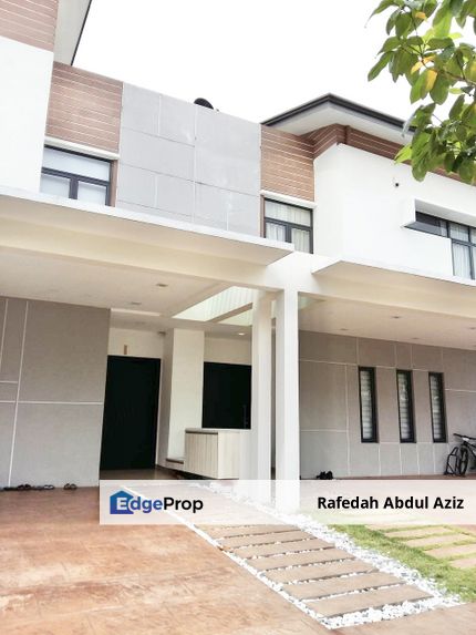 Semi-D Double Storey Sunway Eastwood Taman Equine Seri Kembangan Fully Renovated, Selangor, Seri Kembangan