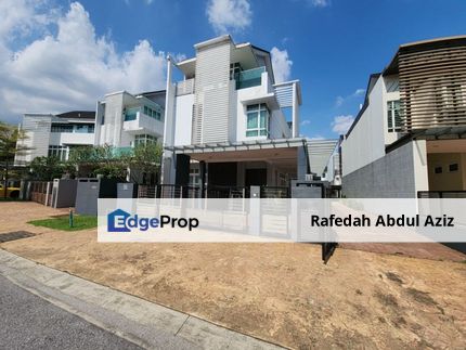 3 Storey Bungalow House USJ Height, Subang Jaya Selangor - Modern design with swimming pool & private lift., Selangor, USJ Heights