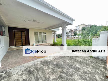 Corner Lot 3 Storey Semi D House at Taman Kipark in Puchong For Sale, Selangor, Puchong South