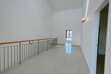 Crescent Park Townvilla