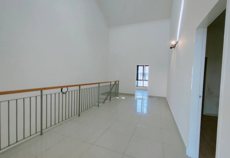 Crescent Park Townvilla