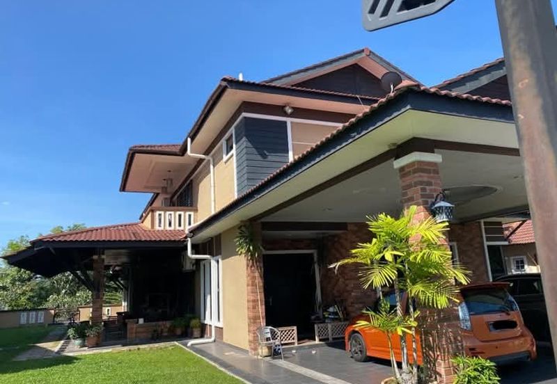 Putra Hill Residency