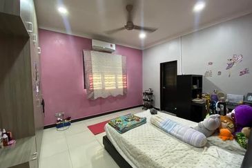 Putra Hill Residency