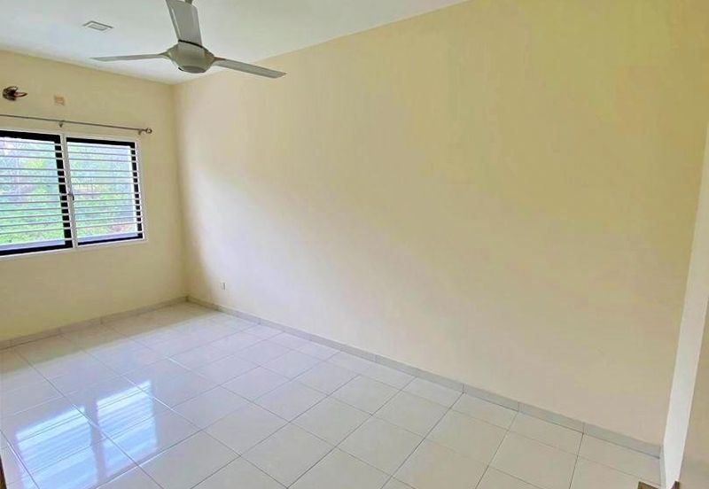 Laman Delfina @ Nilai Impian