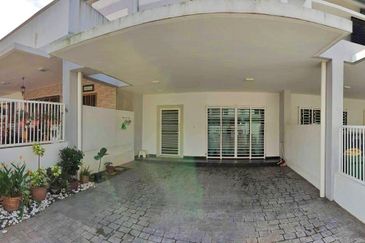 Laman Delfina @ Nilai Impian