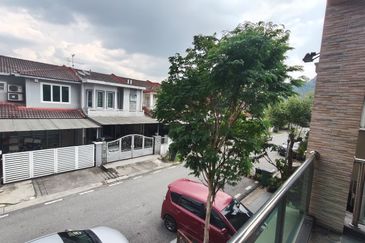 â Taman Pinggiran Indah