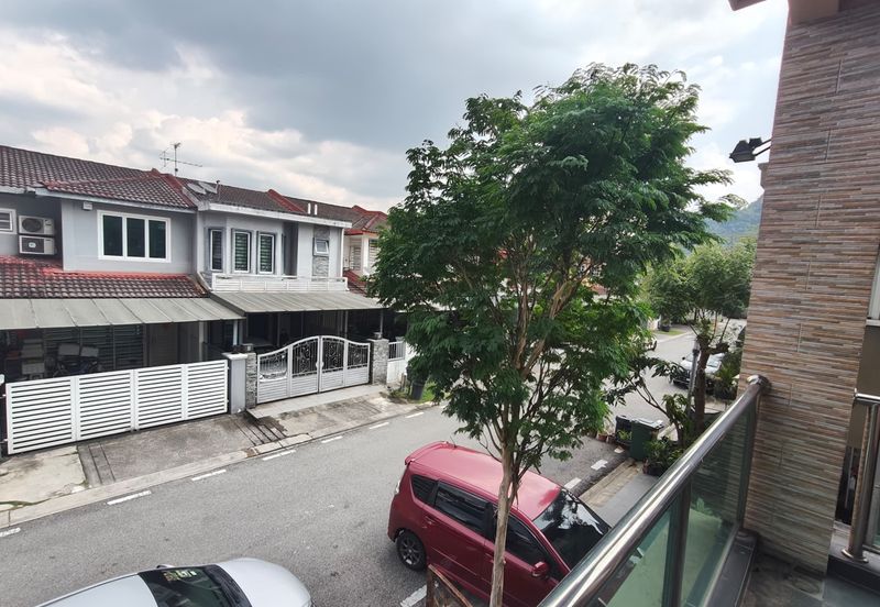 â Taman Pinggiran Indah