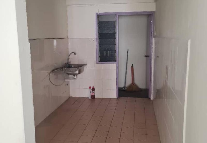 Idaman Sutera Condominium