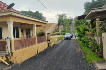 Jalan Sungai Merab