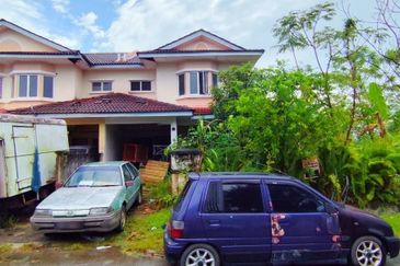 Persiaran Puncak Alam 1 