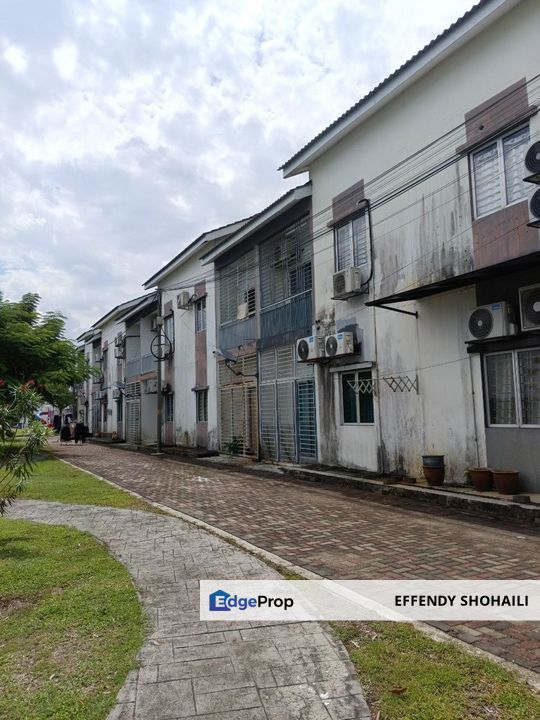 LAKE RESIDENCE TOWNHOUSE PUTRA PERDANA PUCHONG, Selangor, Puchong