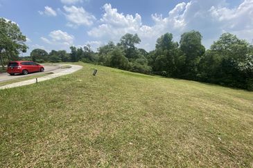 Perdana Hills ( Presint 11 )