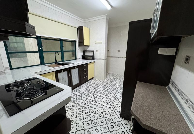 Corinthian Condominium