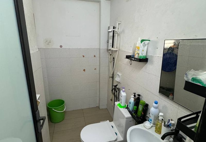 Menara Jade (Jade Tower), Taman Bukit Indah