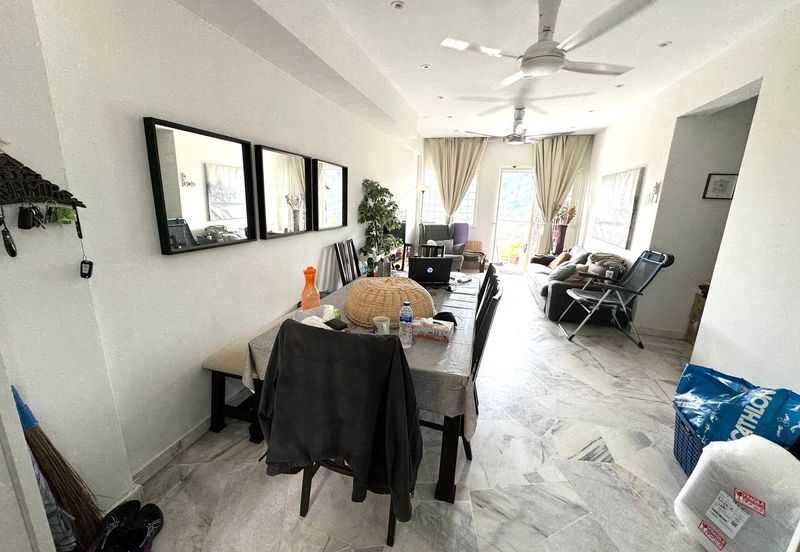 Menara Jade (Jade Tower), Taman Bukit Indah