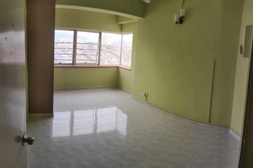 Ayers Tower @ Taman Kosas